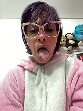 Snapshot of Goddess-Love- chatting on March 6, 9:36 am Goddess-Love- online show from March 6, 9:36 am