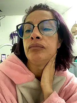 Snapshot of Goddess-Love- chatting on September 21, 9:33 am Goddess-Love- online show from September 21, 9:33 am