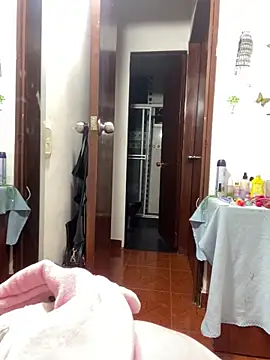 Snapshot of Goddess-Love- chatting on September 22, 9:11 am Goddess-Love- online show from September 22, 9:11 am