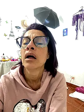 Snapshot of Goddess-Love- chatting on October 18, 9:32 am Goddess-Love- online show from October 18, 9:32 am