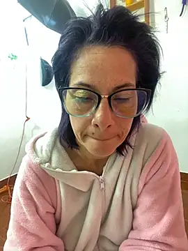 Snapshot of Goddess-Love- chatting on November 5, 9:20 am Goddess-Love- online show from November 5, 9:20 am