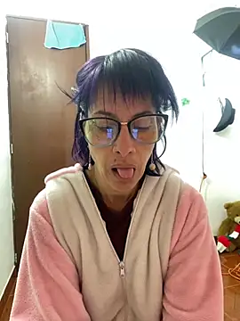 Snapshot of Goddess-Love- chatting on November 11, 9:31 am Goddess-Love- online show from November 11, 9:31 am