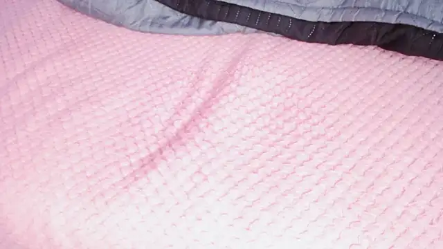 Snapshot of ILENAHEY chatting on February 4, 3:15 pm ILENAHEY online show from February 4, 3:15 pm