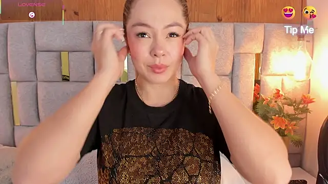 Snapshot of Saori_newman chatting on January 25, 12:16 pm Saori newman online show from January 25, 12:16 pm