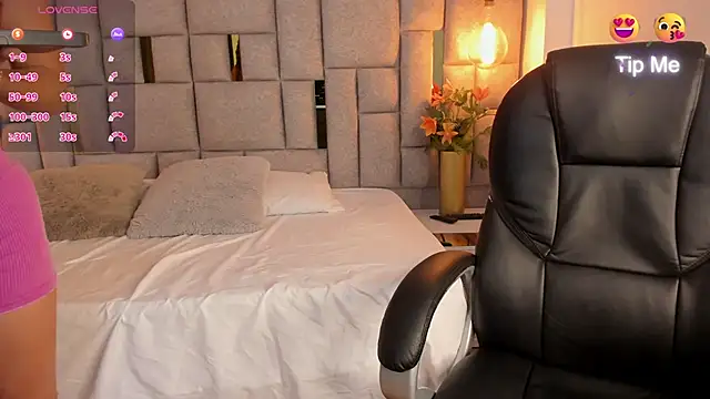 Snapshot of Saori_newman chatting on January 28, 12:00 pm Saori newman online show from January 28, 12:00 pm