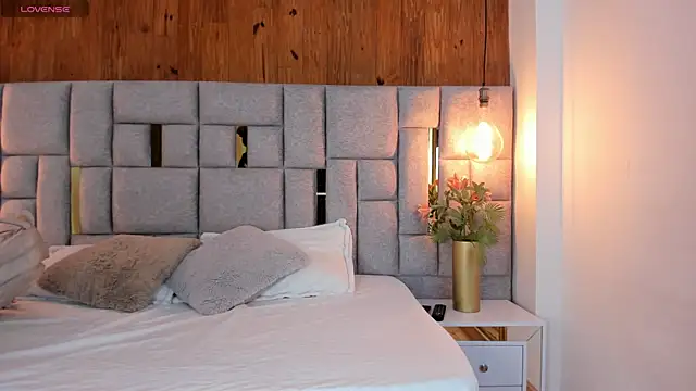 Snapshot of Saori_newman chatting on February 20, 12:04 pm Saori newman online show from February 20, 12:04 pm