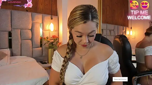 Snapshot of Saori_newman chatting on March 1, 12:01 pm Saori newman online show from March 1, 12:01 pm