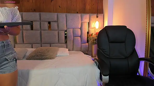 Snapshot of Saori_newman chatting on March 21, 11:44 am Saori newman online show from March 21, 11:44 am