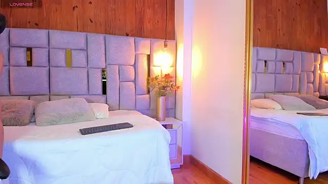 Snapshot of Saori_newman chatting on March 23, 1:09 am Saori newman online show from March 23, 1:09 am