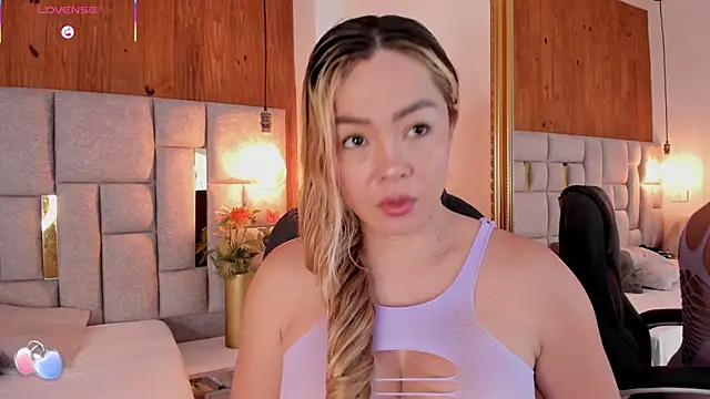 Snapshot of Saori_newman chatting on October 21, 12:06 pm Saori newman online show from October 21, 12:06 pm