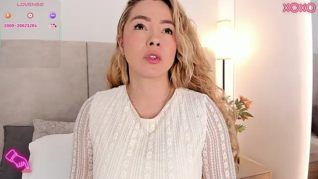 Snapshot of Saori_newman chatting on November 24, 11:54 am Saori newman online show from November 24, 11:54 am