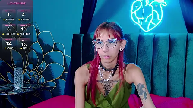 Lunamistyc online show from November 20, 7:35 pm