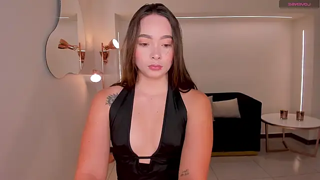 AlinaKravitz online show from May 3, 4:24 pm