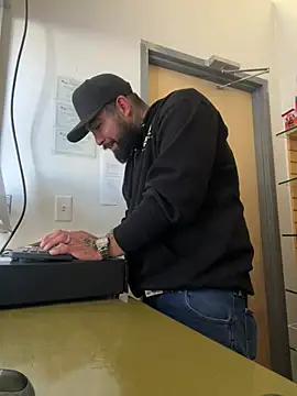 jr91esl online show from January 31, 8:33 pm