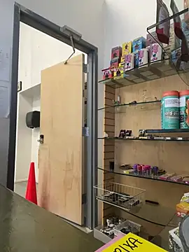 jr91esl online show from February 7, 5:51 pm