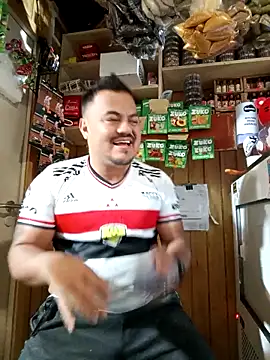 Snapshot of TheBriiaand30 chatting on March 3, 3:07 pm TheBriiaand30 online show from March 3, 3:07 pm