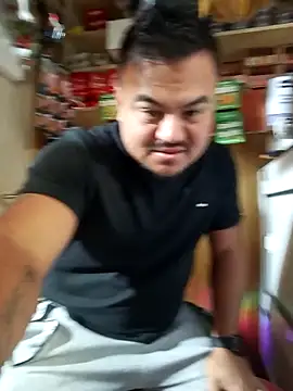 Snapshot of TheBriiaand30 chatting on March 6, 2:13 pm TheBriiaand30 online show from March 6, 2:13 pm