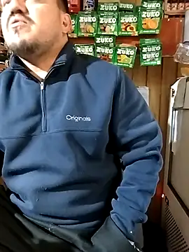 Snapshot of TheBriiaand30 chatting on March 17, 2:09 pm TheBriiaand30 online show from March 17, 2:09 pm