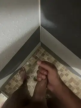 mylovetr1 online show from December 19, 5:29 am