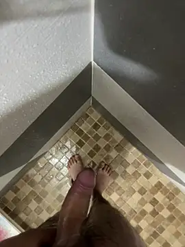 mylovetr1 online show from February 4, 5:31 am