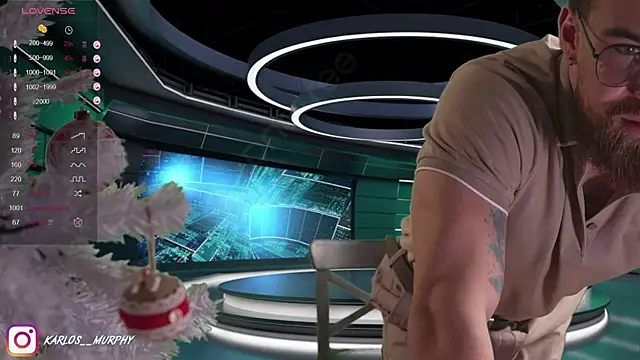 Snapshot of Karlos_Ripped_ chatting on December 21, 11:11 am Karlos Ripped online show from December 21, 11:11 am