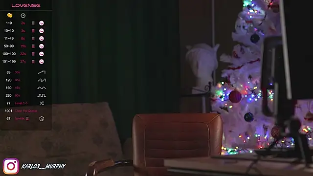 Snapshot of Karlos_Ripped_ chatting on February 7, 9:26 am Karlos Ripped online show from February 7, 9:26 am