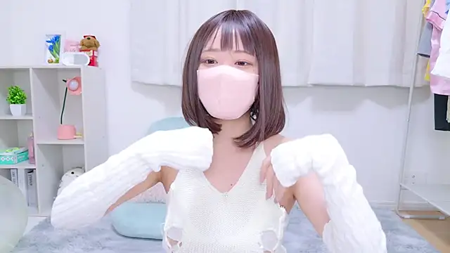 aki zzz online show from January 3, 5:28 am