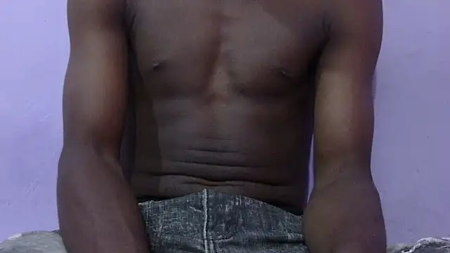 Snapshot of kingmaestro_ chatting on April 21, 10:45 pm kingmaestro online show from April 21, 10:45 pm