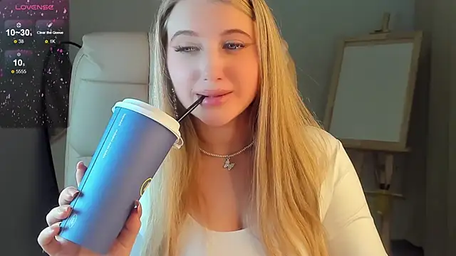 Evacadooo online show from January 16, 5:42 am