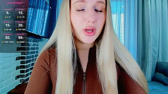 Evacadooo online show from October 22, 5:41 am