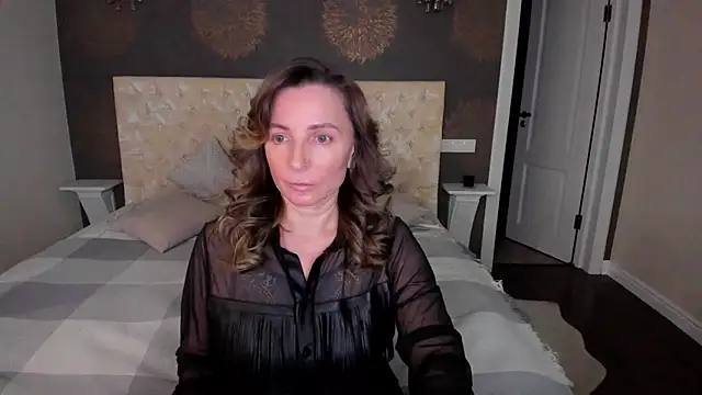 Snapshot of AllisonWilliams chatting on January 25, 5:08 pm AllisonWilliams online show from January 25, 5:08 pm