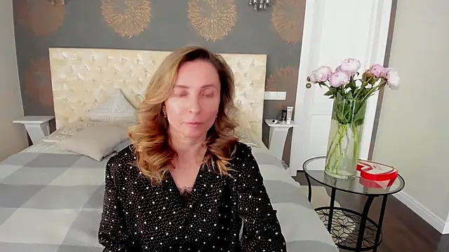 AllisonWilliams online show from May 15, 3:08 pm