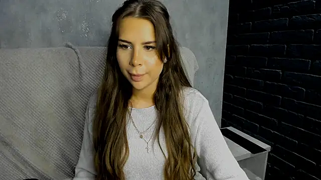 SuraMune online show from March 18, 6:33 pm