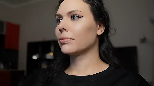 Snapshot of MollyCheiz chatting on December 22, 2:17 am MollyCheiz online show from December 22, 2:17 am