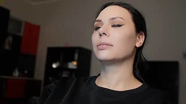 Snapshot of MollyCheiz chatting on December 23, 10:12 pm MollyCheiz online show from December 23, 10:12 pm