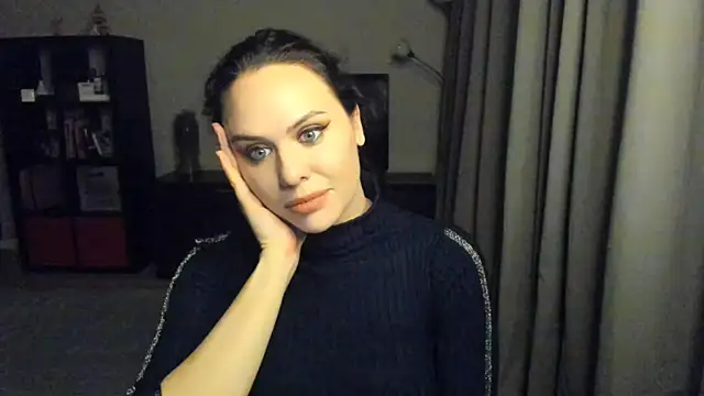 Snapshot of MollyCheiz chatting on January 10, 5:13 pm MollyCheiz online show from January 10, 5:13 pm