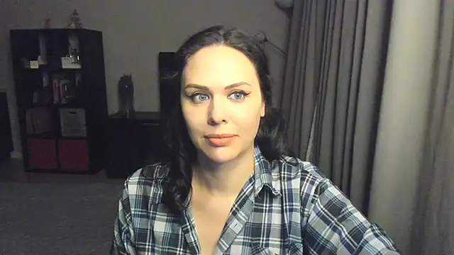 Snapshot of MollyCheiz chatting on January 17, 4:15 pm MollyCheiz online show from January 17, 4:15 pm