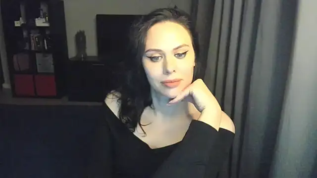 Snapshot of MollyCheiz chatting on January 24, 11:45 pm MollyCheiz online show from January 24, 11:45 pm
