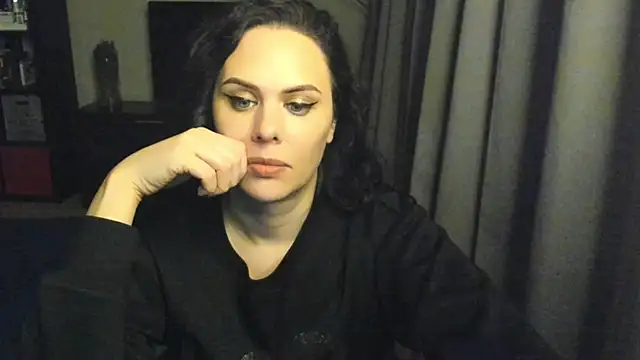 Snapshot of MollyCheiz chatting on January 28, 2:53 am MollyCheiz online show from January 28, 2:53 am