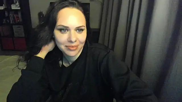 Snapshot of MollyCheiz chatting on February 7, 11:34 pm MollyCheiz online show from February 7, 11:34 pm