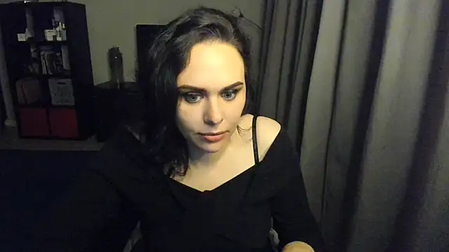 Snapshot of MollyCheiz chatting on February 11, 8:52 pm MollyCheiz online show from February 11, 8:52 pm