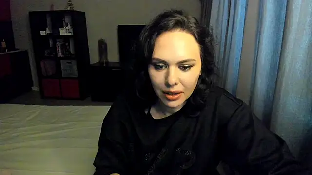 Snapshot of MollyCheiz chatting on February 19, 2:34 pm MollyCheiz online show from February 19, 2:34 pm