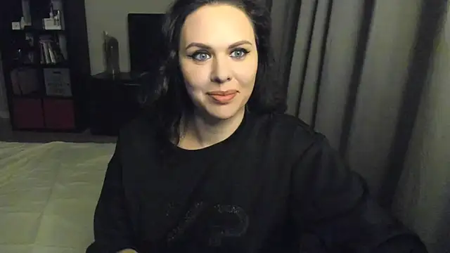 Snapshot of MollyCheiz chatting on March 9, 9:36 pm MollyCheiz online show from March 9, 9:36 pm