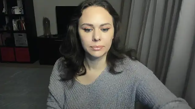 Snapshot of MollyCheiz chatting on December 5, 3:52 pm MollyCheiz online show from December 5, 3:52 pm