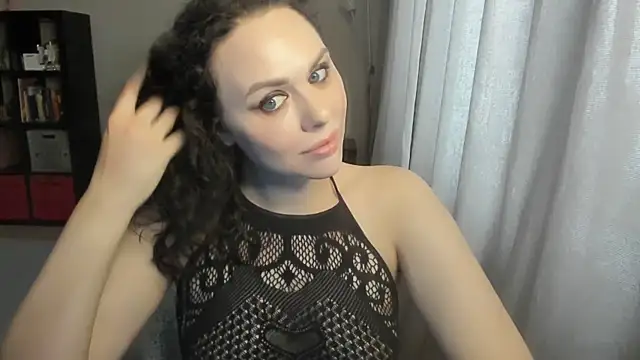 Snapshot of MollyCheiz chatting on May 22, 12:11 pm MollyCheiz online show from May 22, 12:11 pm
