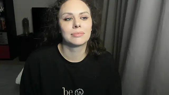 Snapshot of MollyCheiz chatting on May 27, 9:01 pm MollyCheiz online show from May 27, 9:01 pm