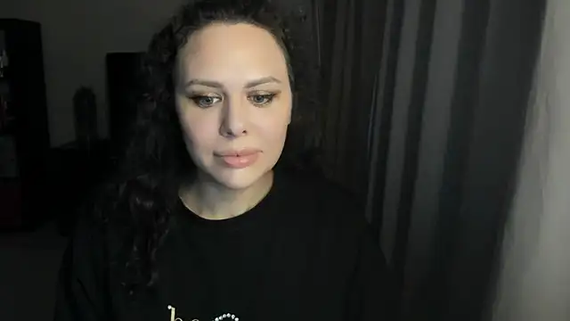 MollyCheiz online show from June 24, 11:48 pm