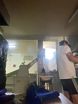 Adan69x online show from February 5, 4:00 pm