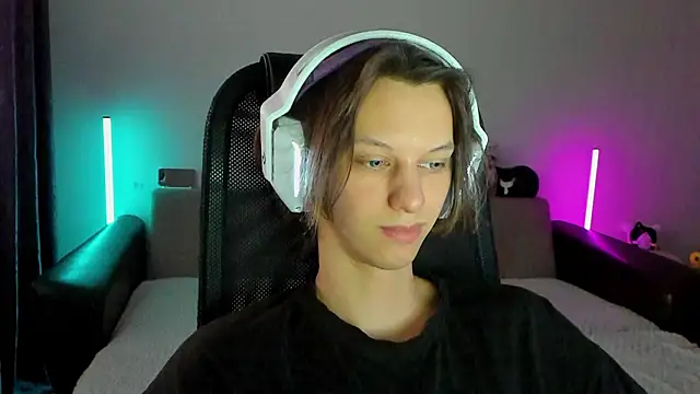 Ostin meow online show from February 15, 11:41 am