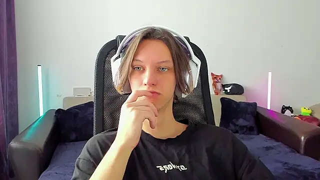 Ostin meow online show from February 24, 7:06 am